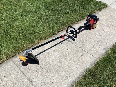 Troy Bilt Trimmer