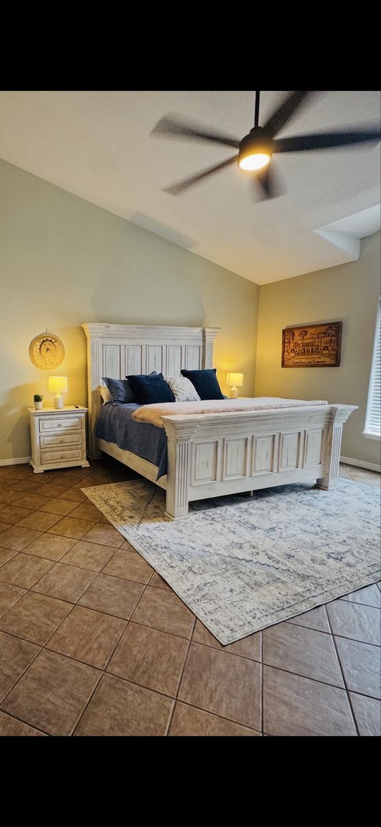 California king bedroom set with two nightstands and Dresser
