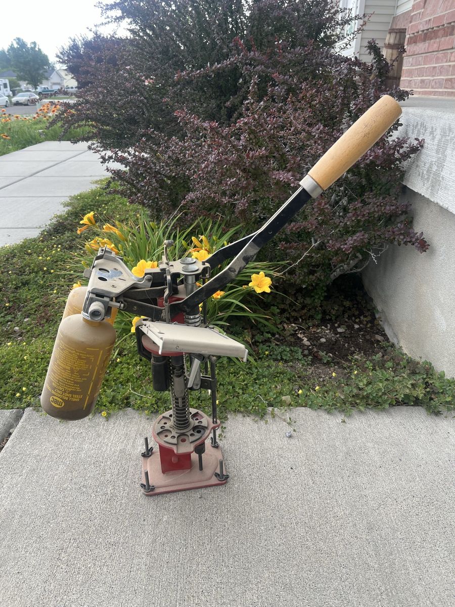 MEC Steel shot Reloader