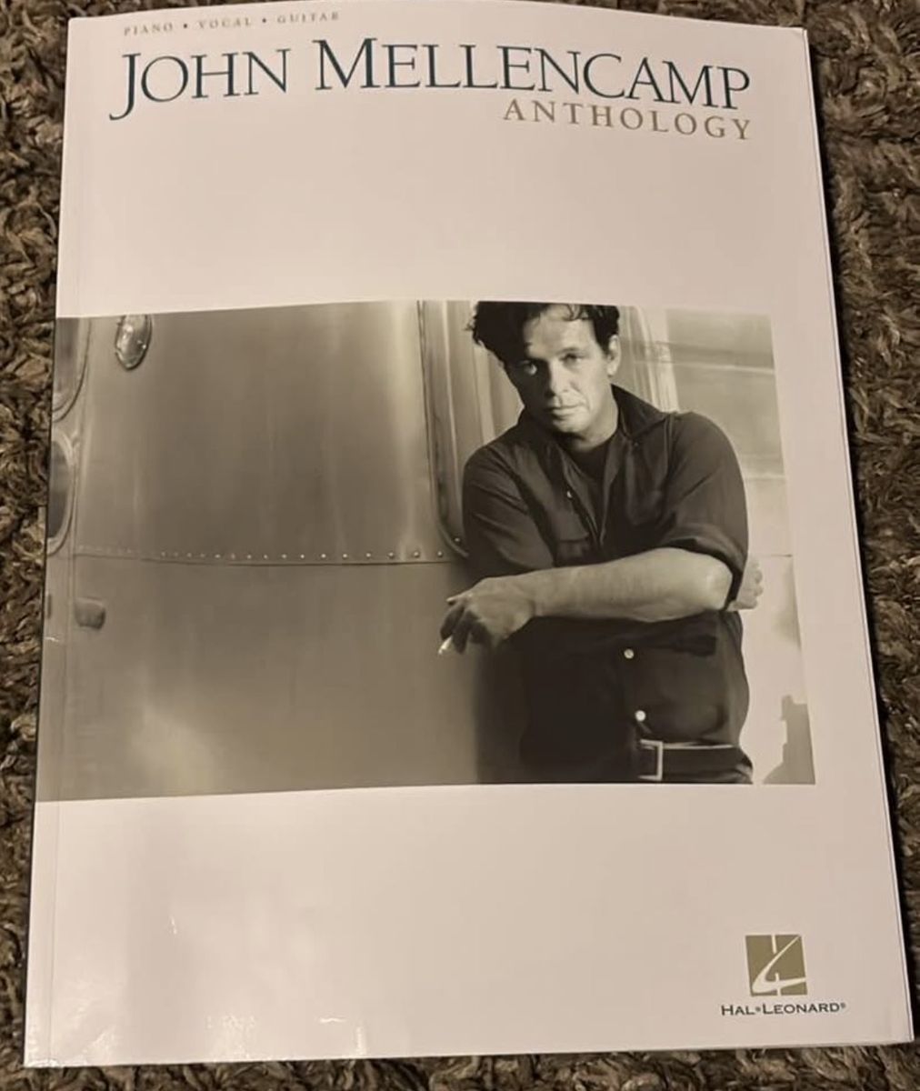Piano book - John Mellencamp anthology, for piano, vocal, and guitar