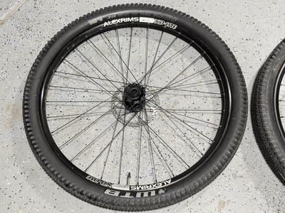 Alexrims XD-Lite 27.5" non-boost Wheelset 6 bolt with WTB Riddler Tires and 160mm rotors