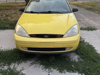 2001 Ford Focus Street
