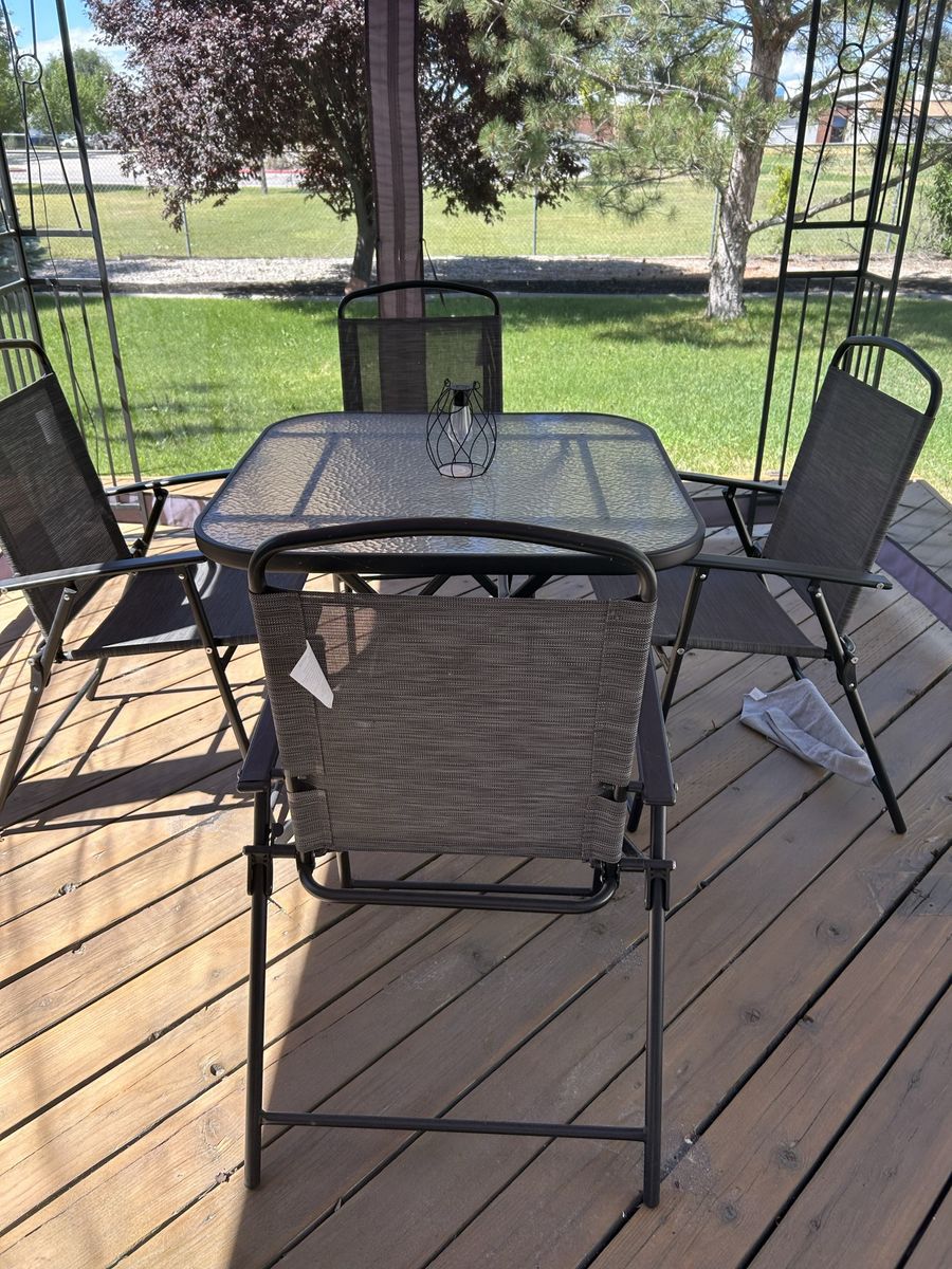 Patio Table & 4 Chairs Set - Glass Top, Metal Frame Outdoor Dining Furniture