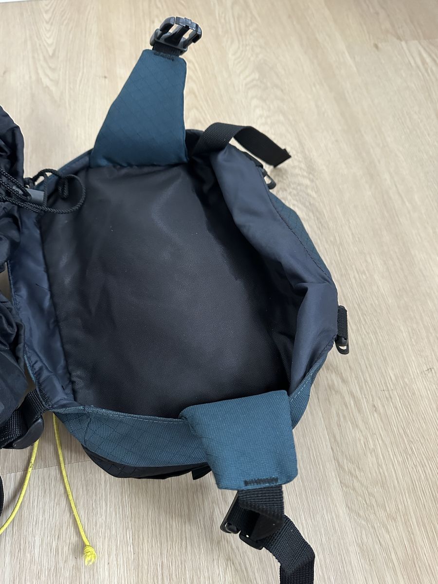 Main image 6