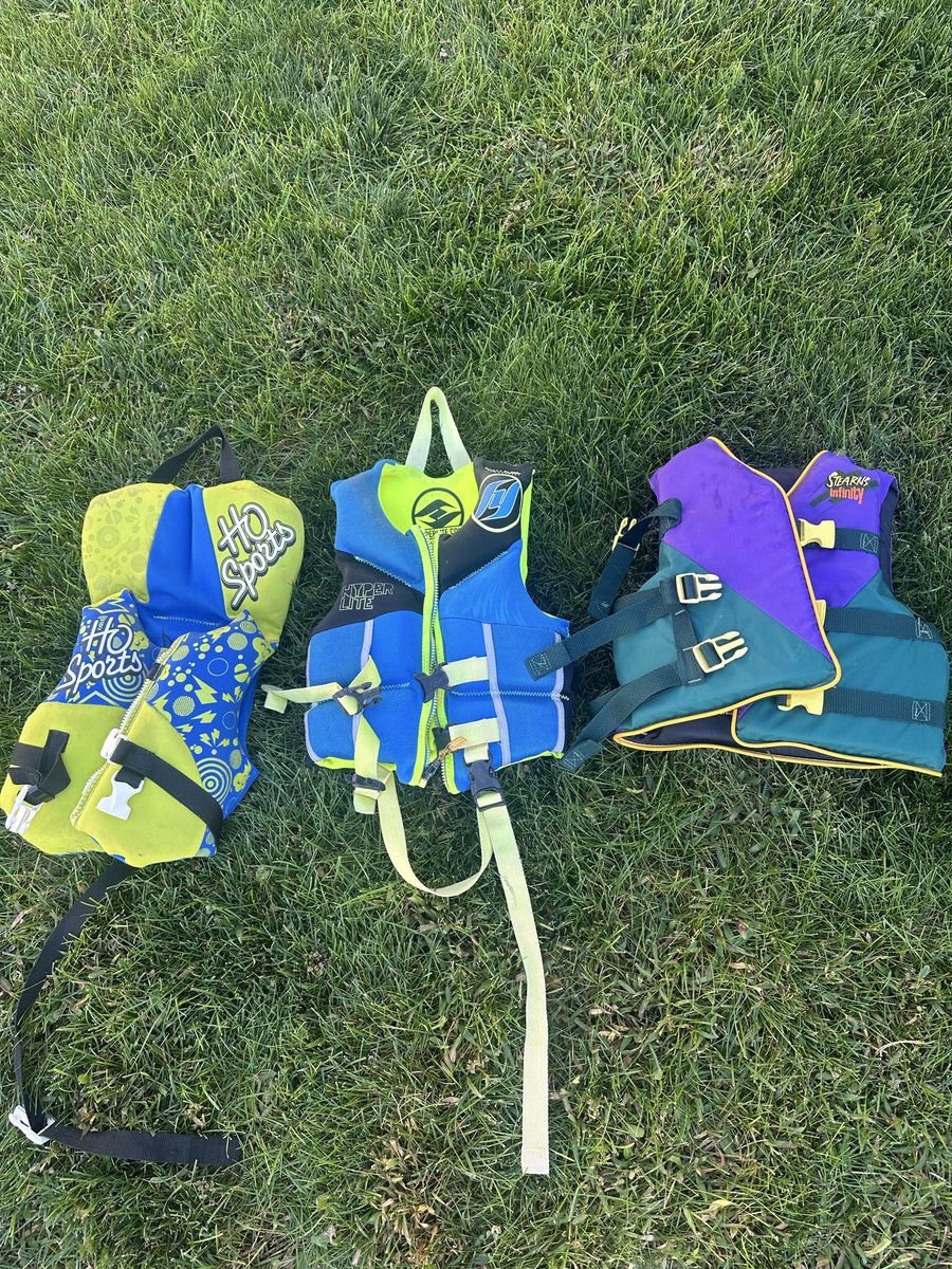 Children’s life vests