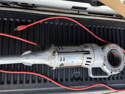 RIDGID Model 700 Power Drive Pipe Threader