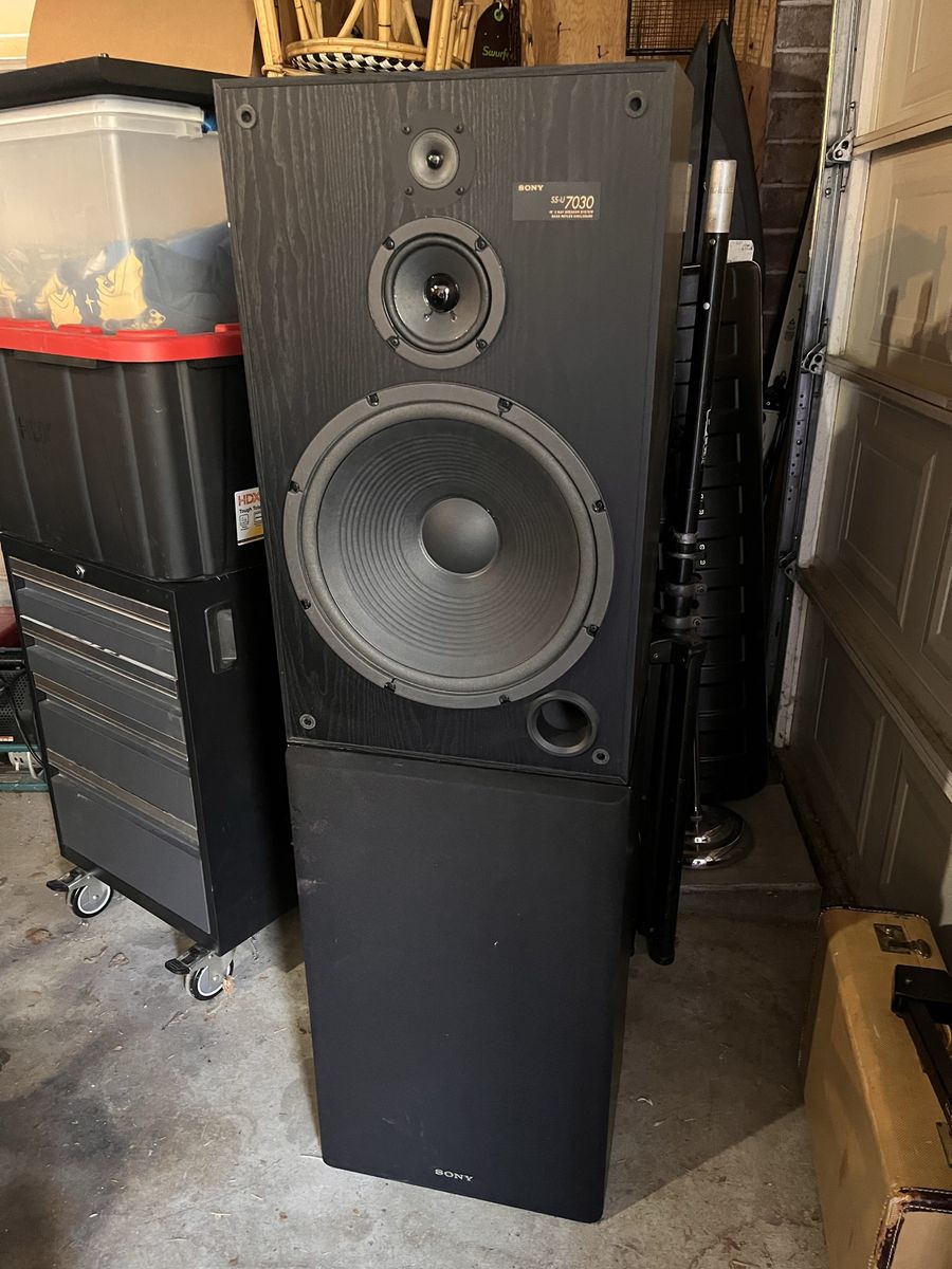 Set of SONY SS-U 7030 15" 3-Way Speakers