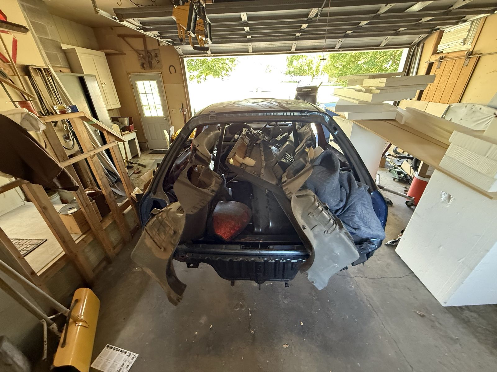 Main image 6