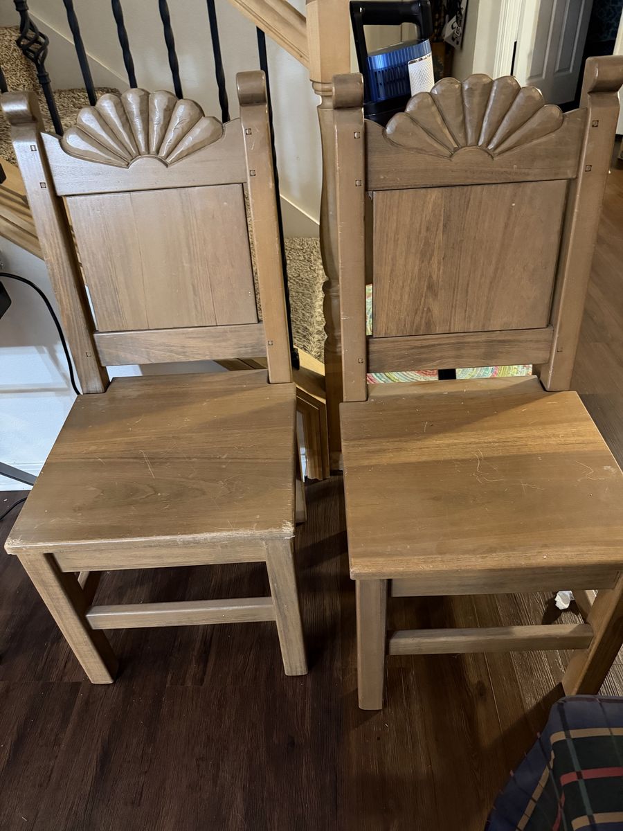 2 dining chairs