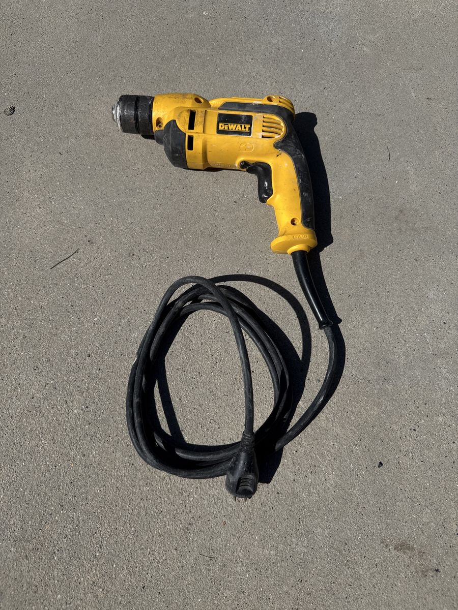 DeWalt 3/8" Corded Drill