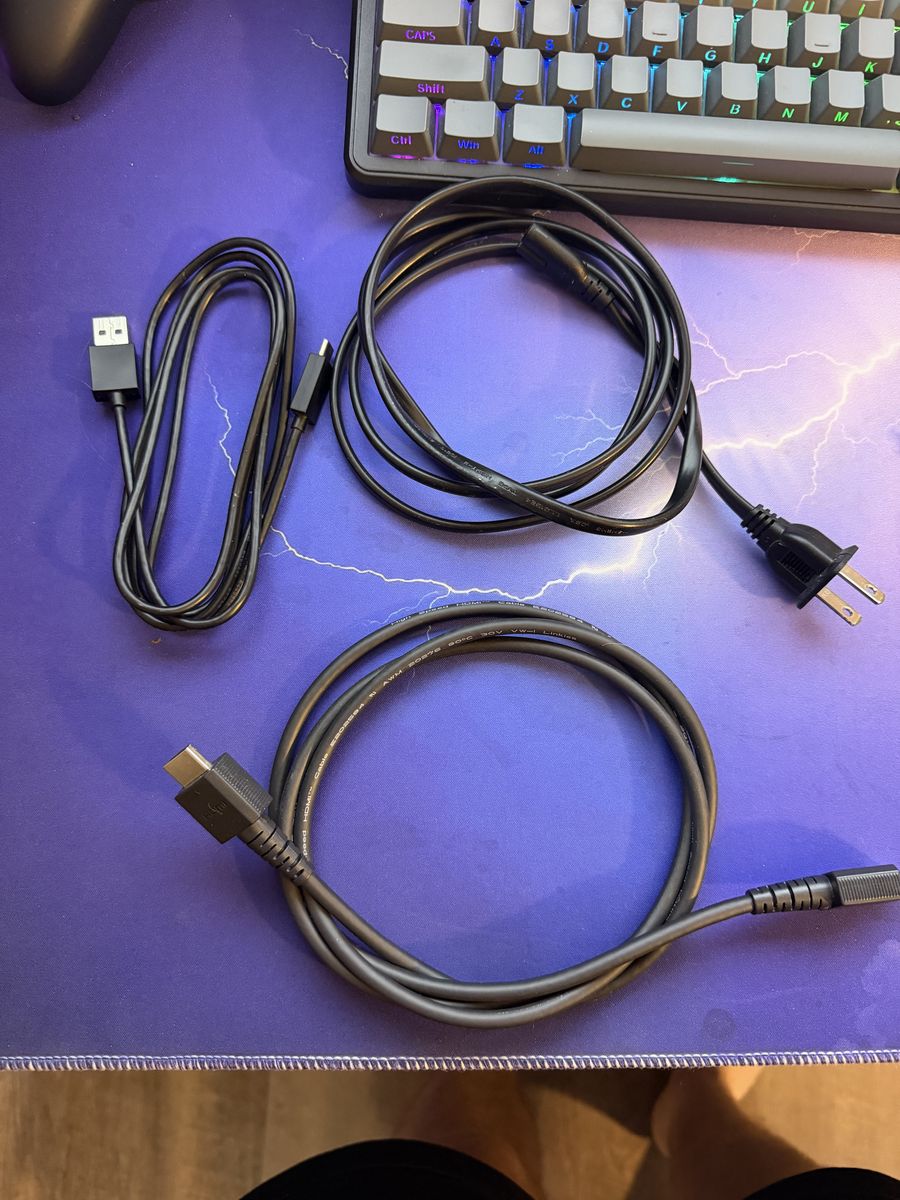 Main image 6