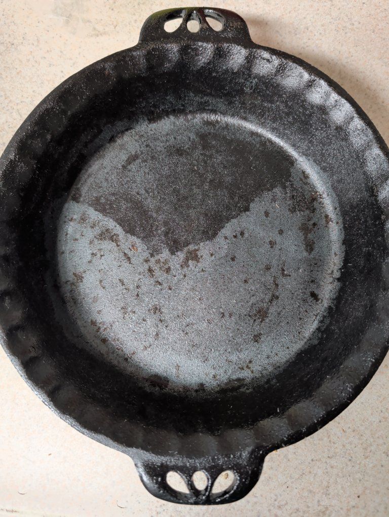 3 Cast Iron Pie Pans