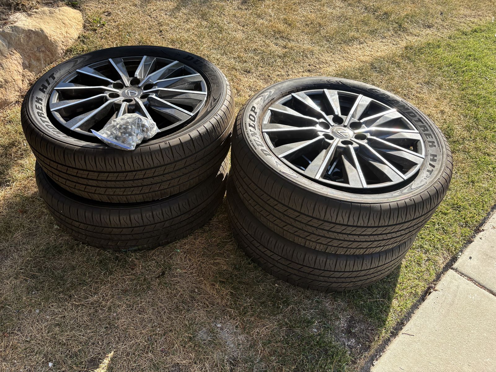Set of 4 Lexus LX600 OEM 22” Wheels & Dunlop Grandtrek H/T 31 tires $1900 cash/venmo in Draper