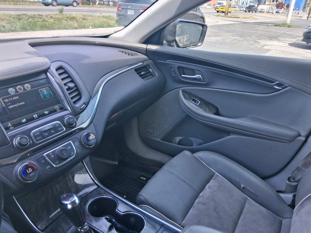 Main image 7