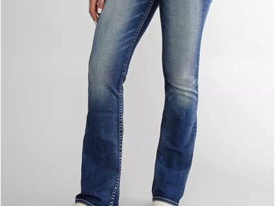 Buckle Bootcut Jeans