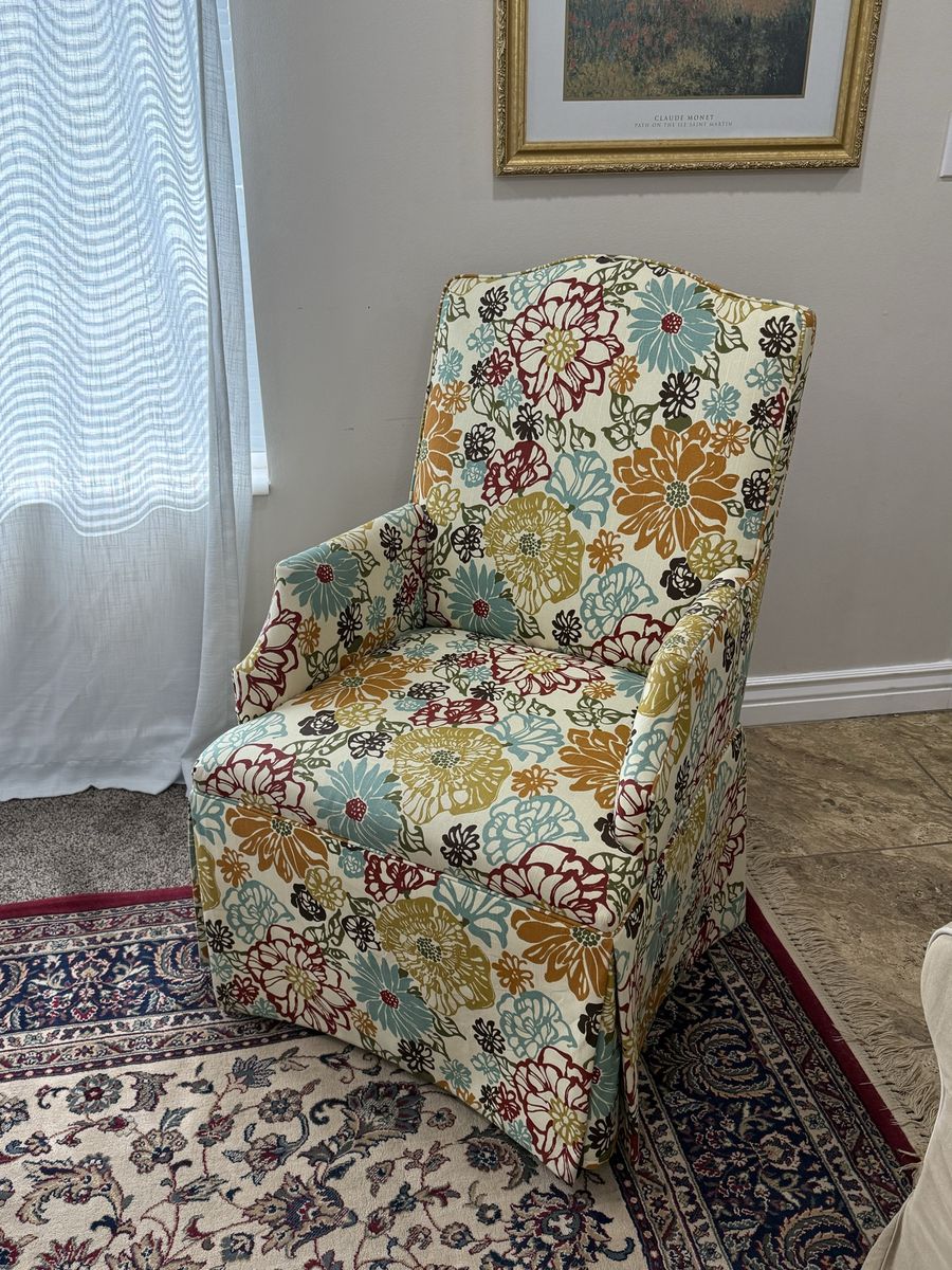 Bassett Furniture Floral Upholstered Accent Chair 
