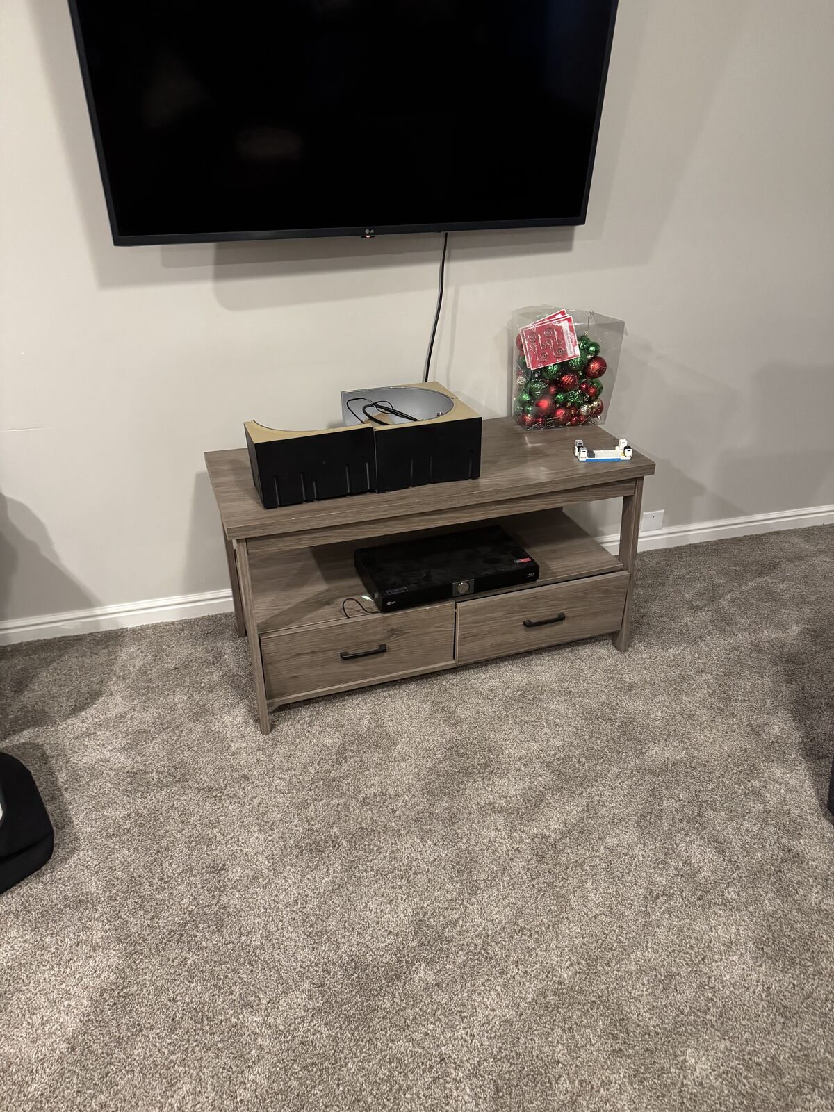 Entertainment stand