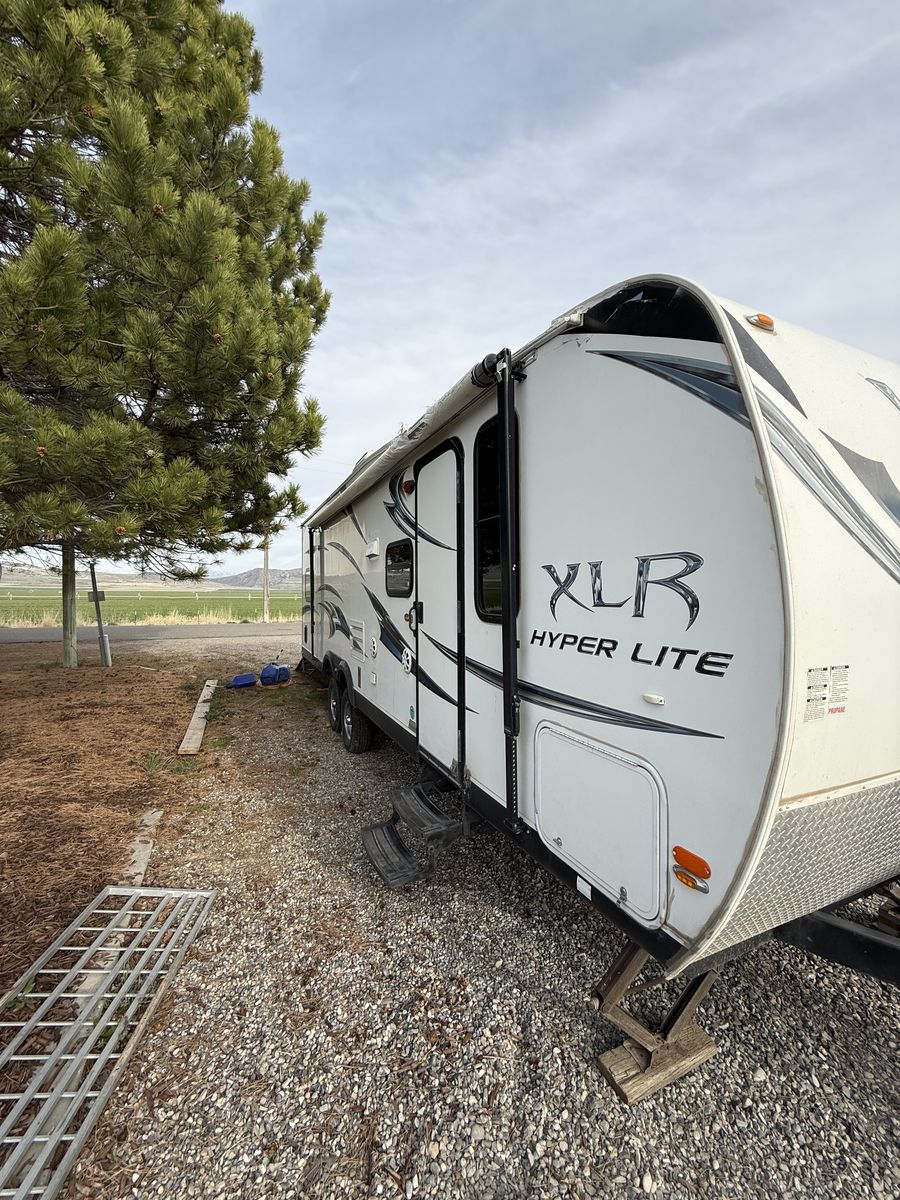 2012 xlr Hyper Light