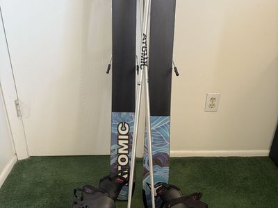 Atomic Ski Bundle