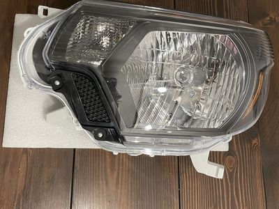 2012-2015 Tacoma Headlight