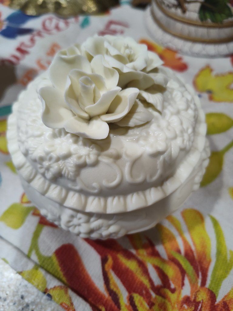 Vintage Ceramic Rose Basket and Trinket Box Set - Cream Floral Home Decor