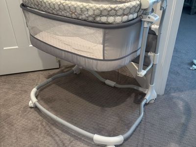 Bassinet & Swaddles