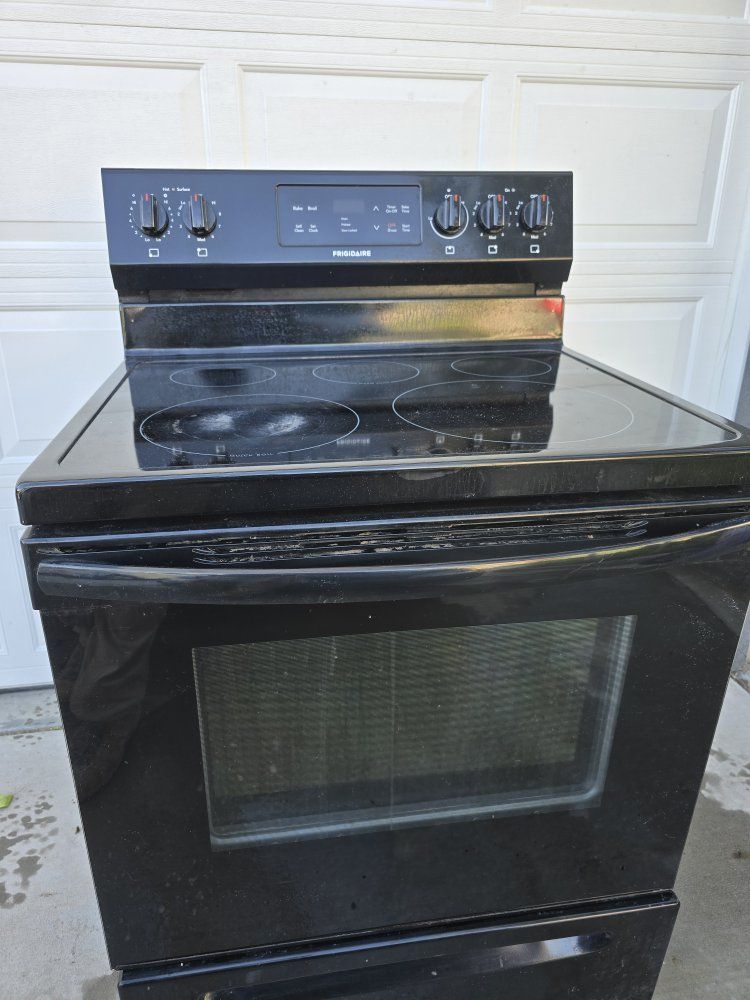 working fridgidair glass top oven range