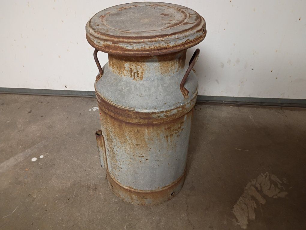Main image 4