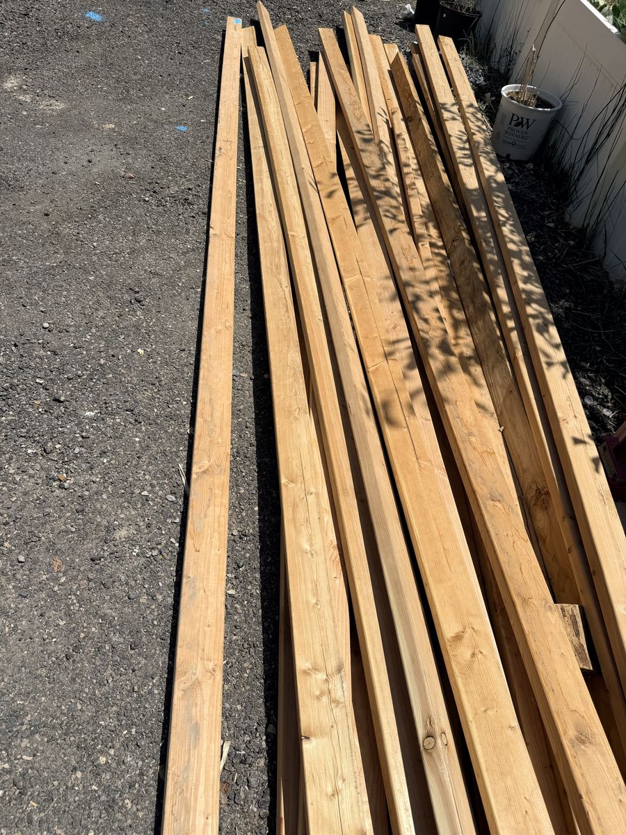 18 Pieces of 16 ft Lumber - Ideal for Construction Projects