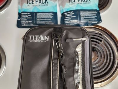 ARCTIC ZONE LUNCH BOX