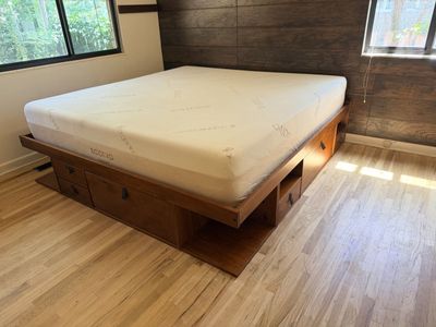 Beautiful, sturdy king size storage bed