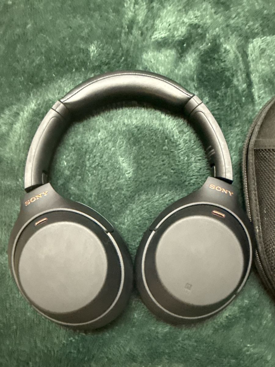 Sony WH-1000XM4 Wireless Noise Canceling Over-Ear Headphones with Case