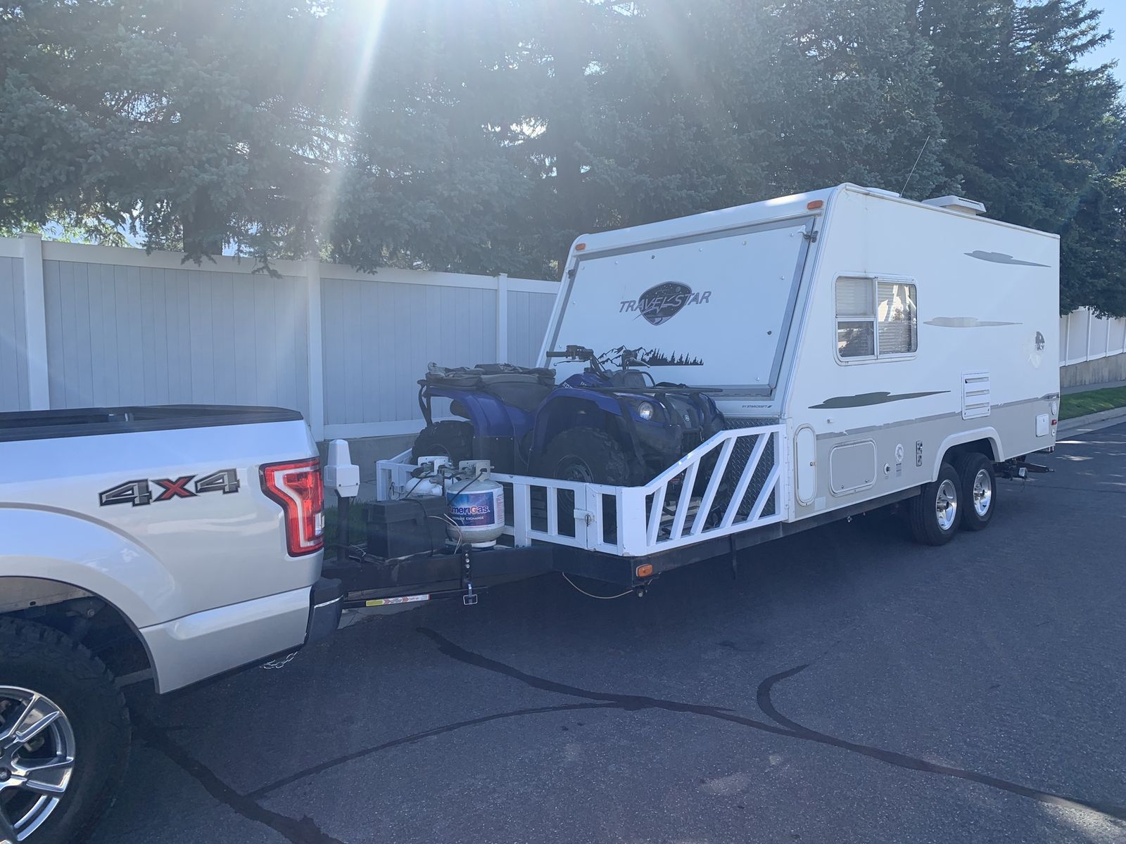 2004 Starcraft Travel Star 19SD Hybrid Camper –INCLUDES weight distribution Hitch -Title in Hand - Great Camping/Hunting Trailer