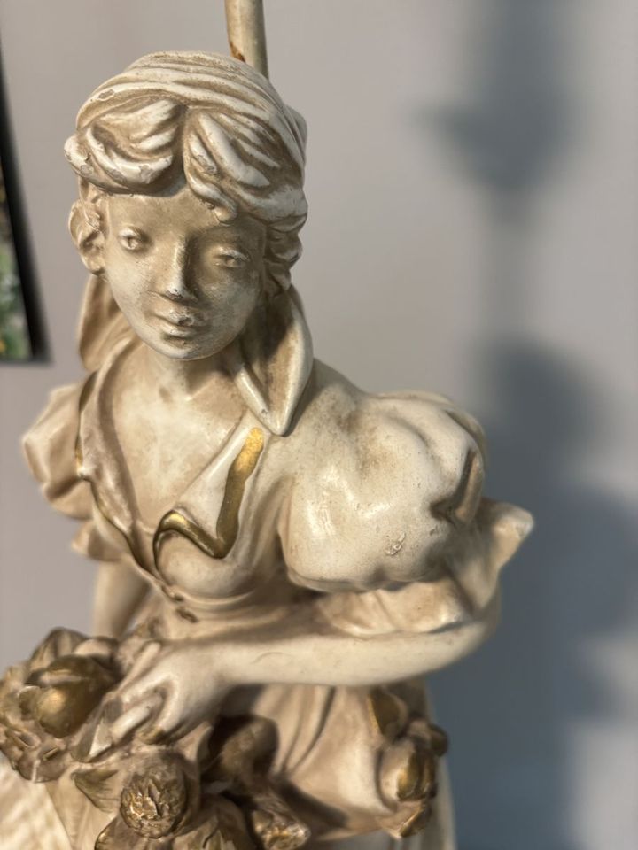 Main image 8
