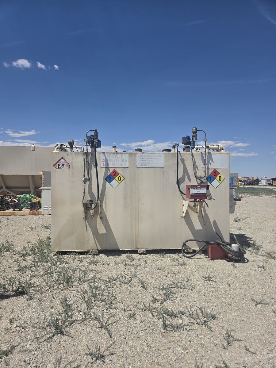 2007 Containment Solutions 2 Comp. Tank Gas Diesel Fuel Tank 4000 Gallon Split-4770