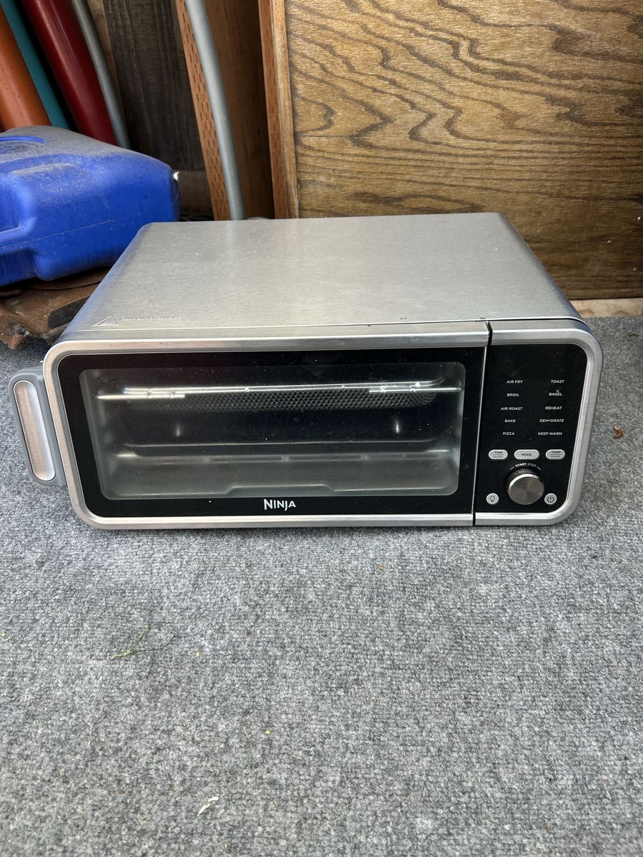 Used 1 Time Ninja multi Function Air Fryer