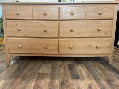 Natural Light Wood 6-Drawer Dresser