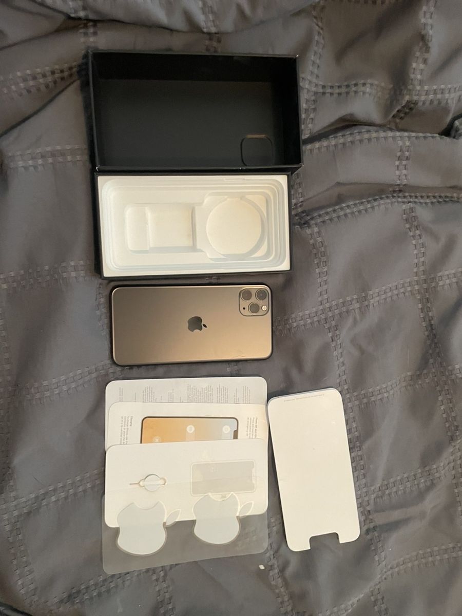 I phone 11 pro max 256gb