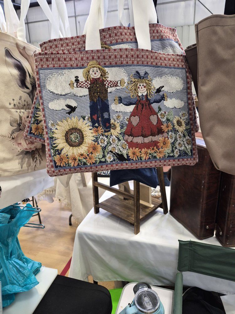 Main image 5