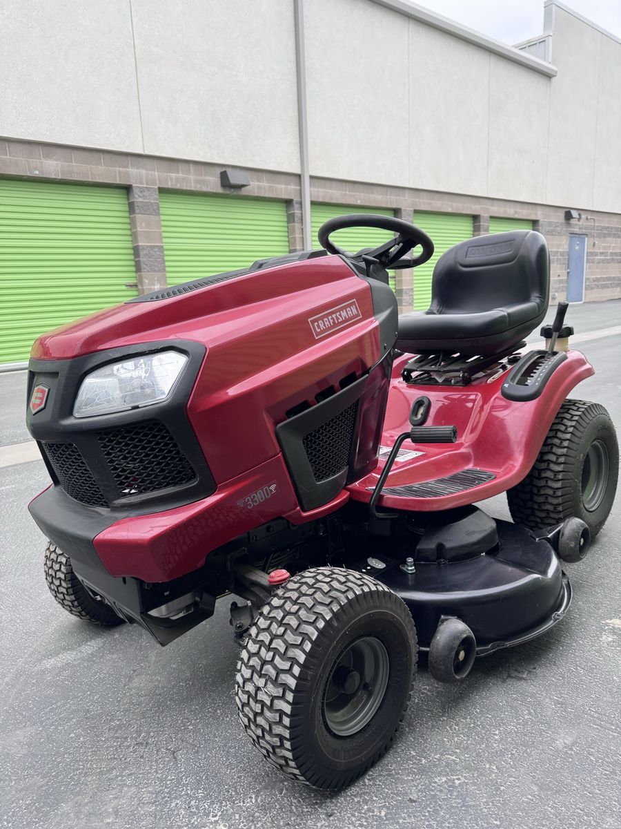 2017 Craftsman T3300 Riding Lawn Mower