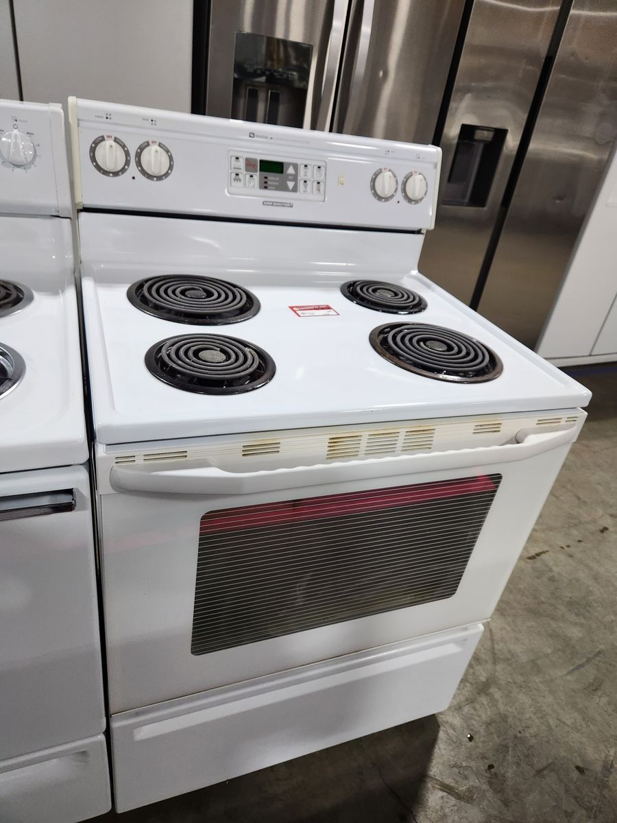 NICE MAYTAG COIL TOP RANGE! W-WARRANTY