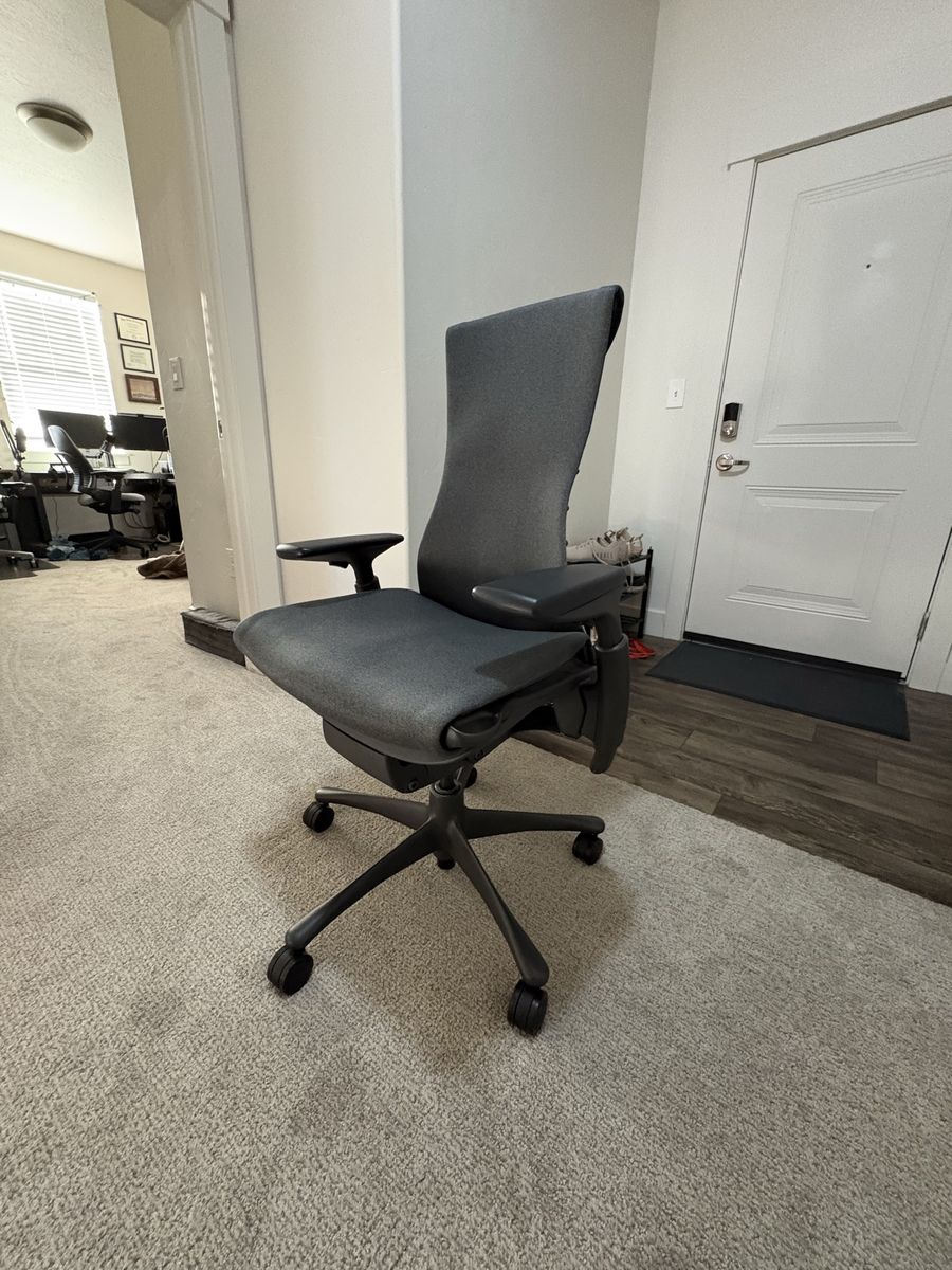 2020 Herman miller Embody - Grey fabric