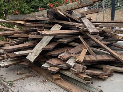 Bulk Scrap Lumber & Reclaimed Wood Boards Pile