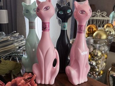 Avon cats