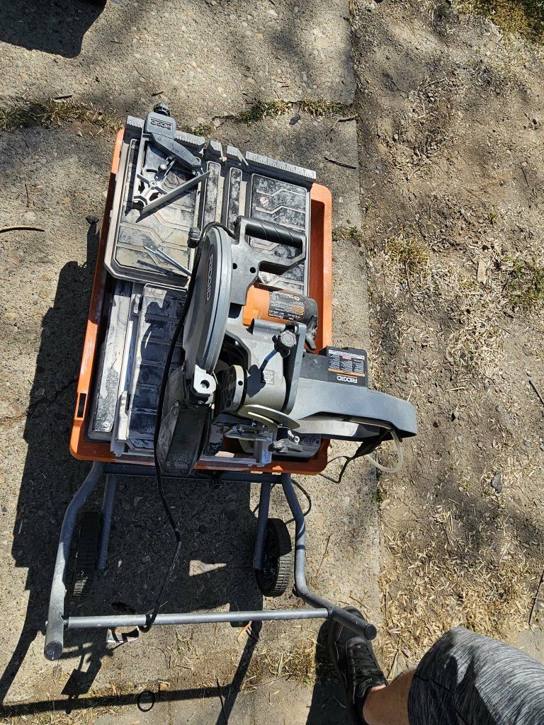 Ridgid 10' wet tile saw