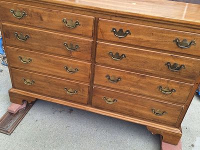 VINTAGE Ethan Allen Solid Wood Dresser/ Buffet with 8 Drawers