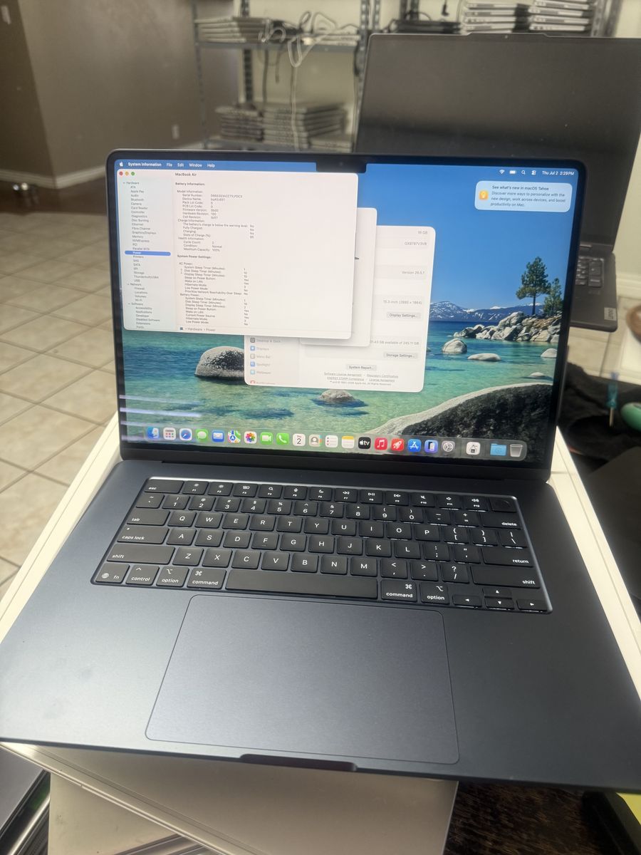 15in Macbook air m3 16gb 512gb excellent condition in box w/warranty
