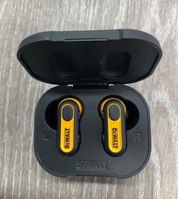 DEWALT EARBUDS tws209a
