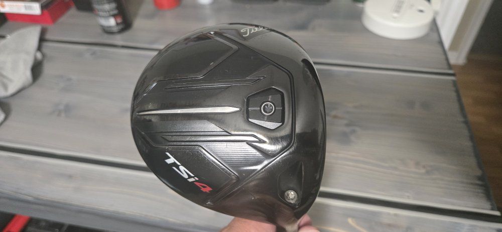 Titleist TSi4 Driver 9.0 Degree, Tense 65 Stiff - Used but great condition