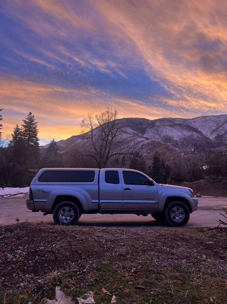 Leer 100XR 6ft Tacoma Shell